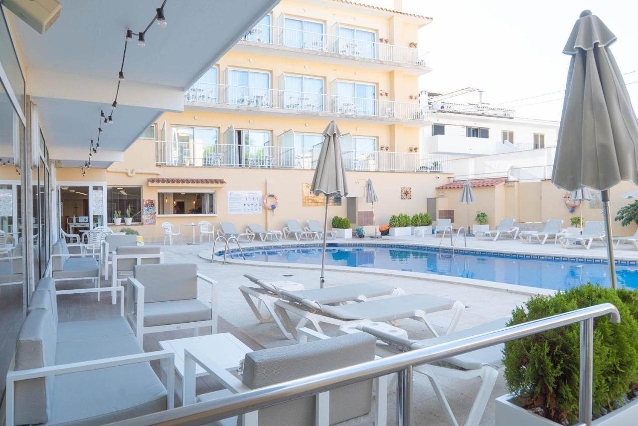 Hotel S'Agoita Кастел Пладжа де Аро Екстериор снимка