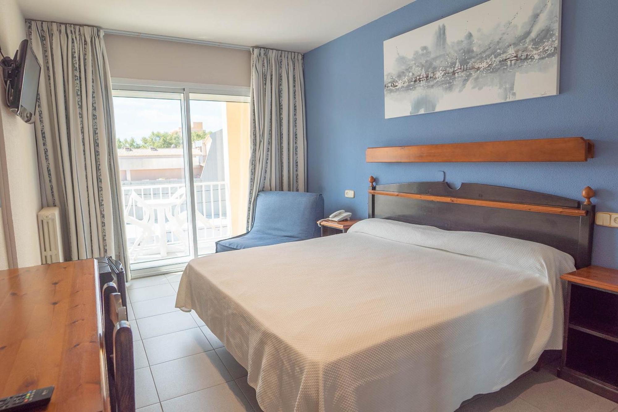 Hotel S'Agoita Кастел Пладжа де Аро Стая снимка