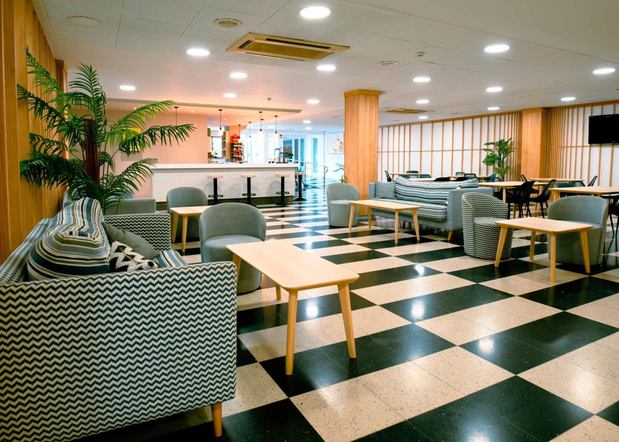 Hotel S'Agoita Кастел Пладжа де Аро Екстериор снимка